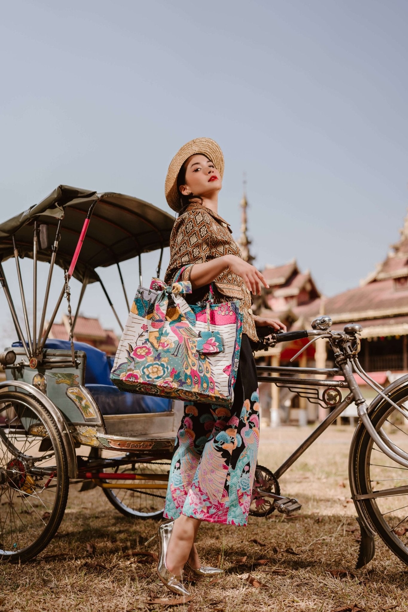 Batik Extra Tote Bag - KAMONMANEE