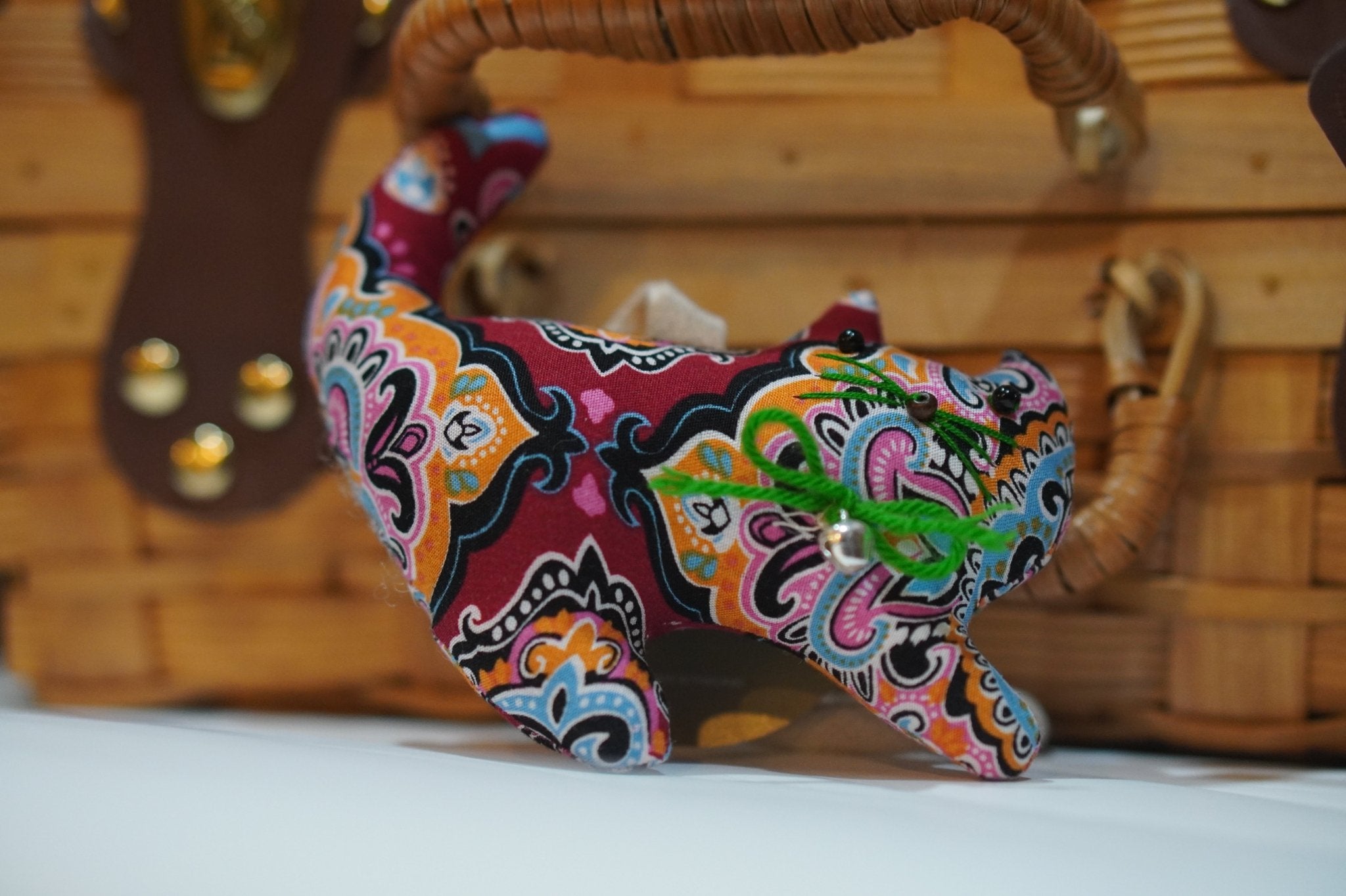 Batik Fat Cat Charm with String - KAMONMANEE
