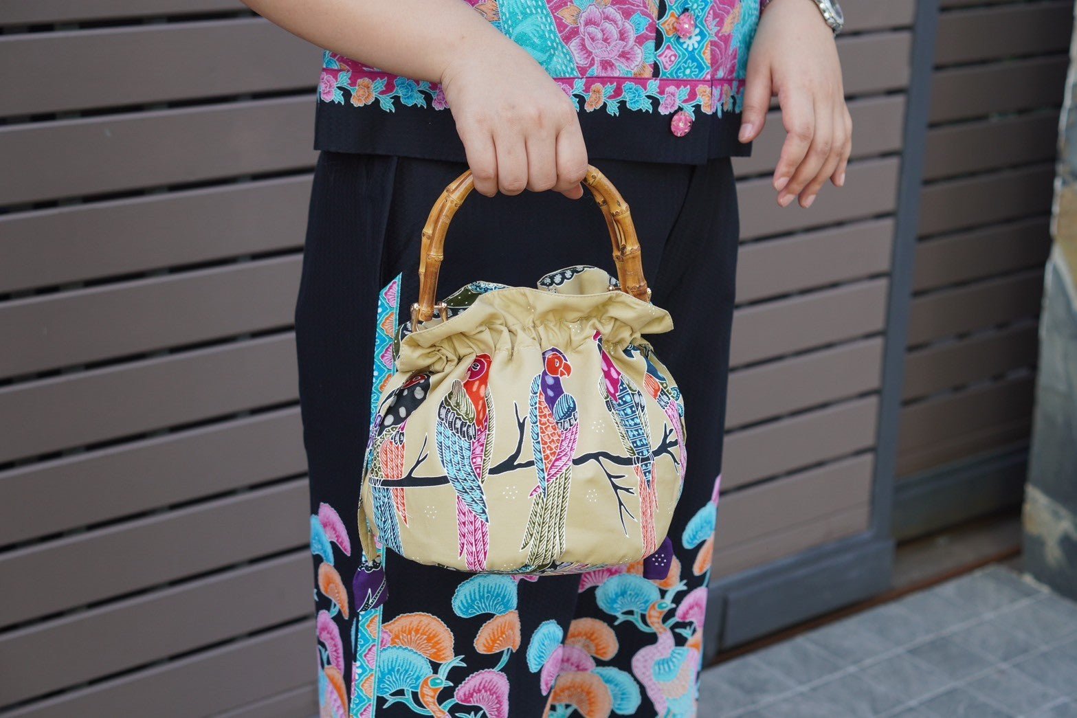 Batik Parrot Bamboo Bag - KAMONMANEE