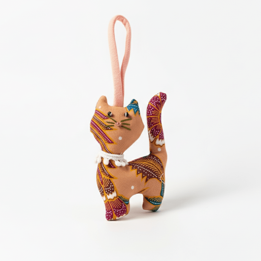 Batik Stand Cat Charm with String - KAMONMANEE