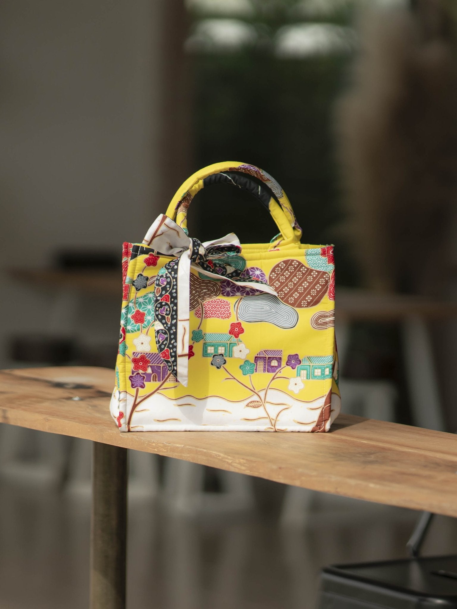 Batik Tote Bag (M) - KAMONMANEE