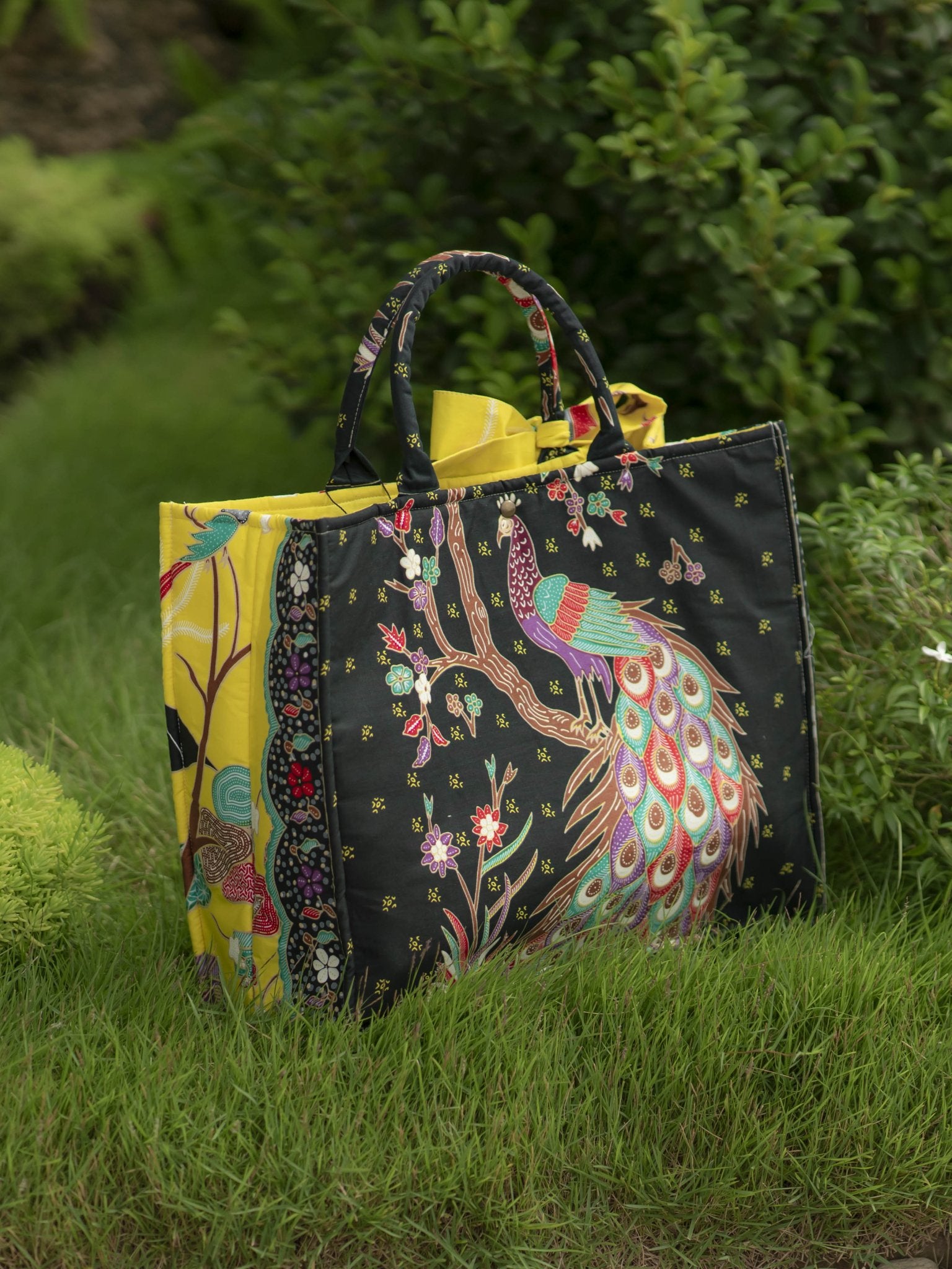 Batik Tote Bag (XL) - KAMONMANEE