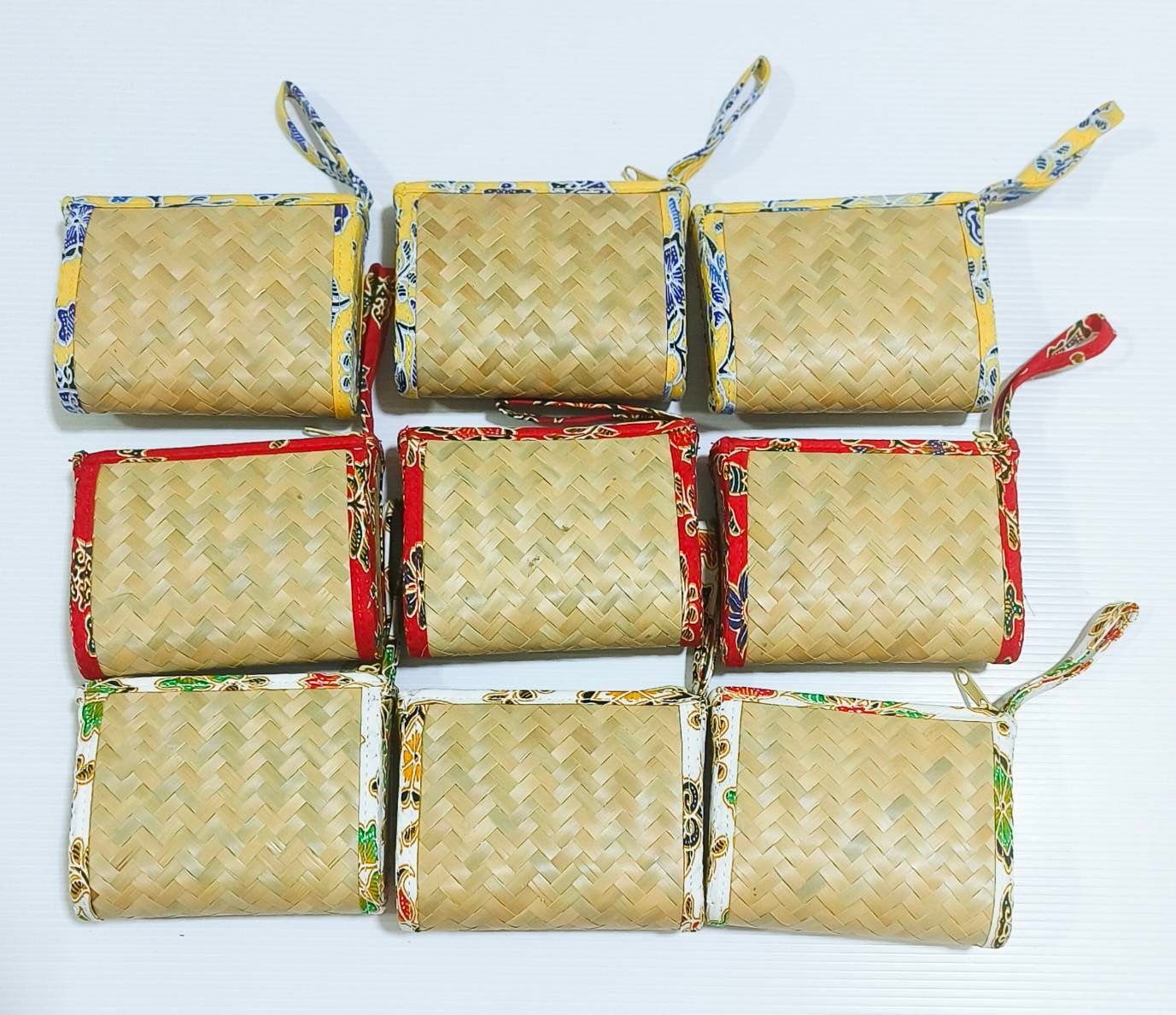 Chiang Mai Batik Coin Bag - KAMONMANEE