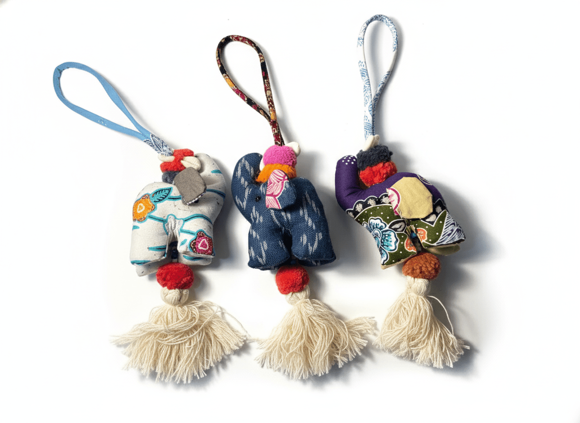 Chiangmai Elephant Keychain - KAMONMANEE