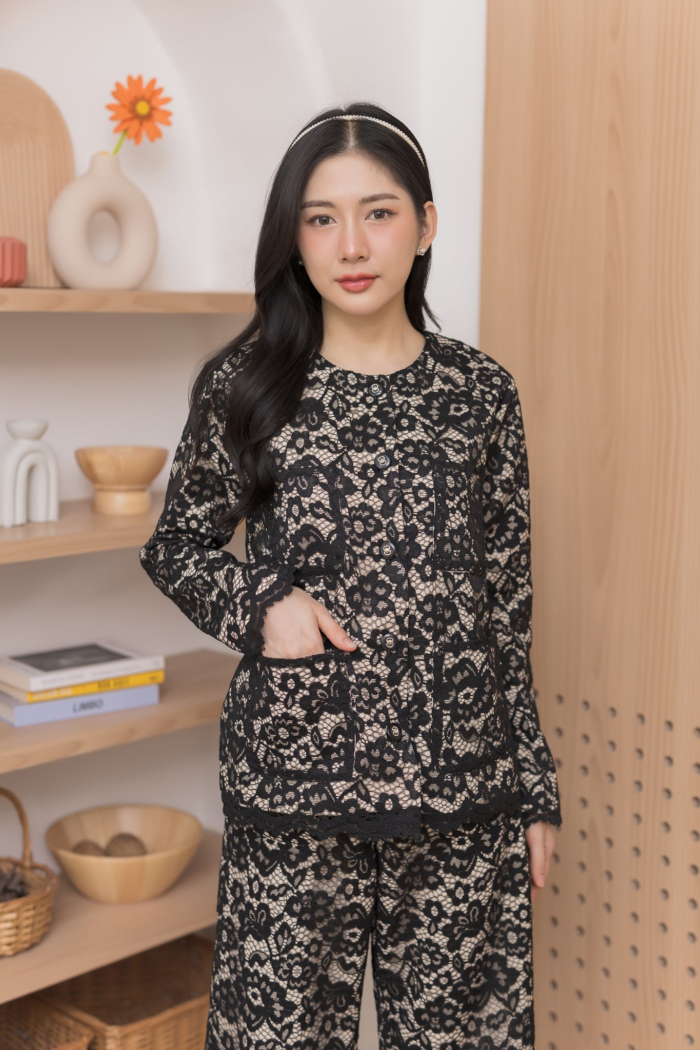 Elegant Lace Blouse - SOUTH FABRIC