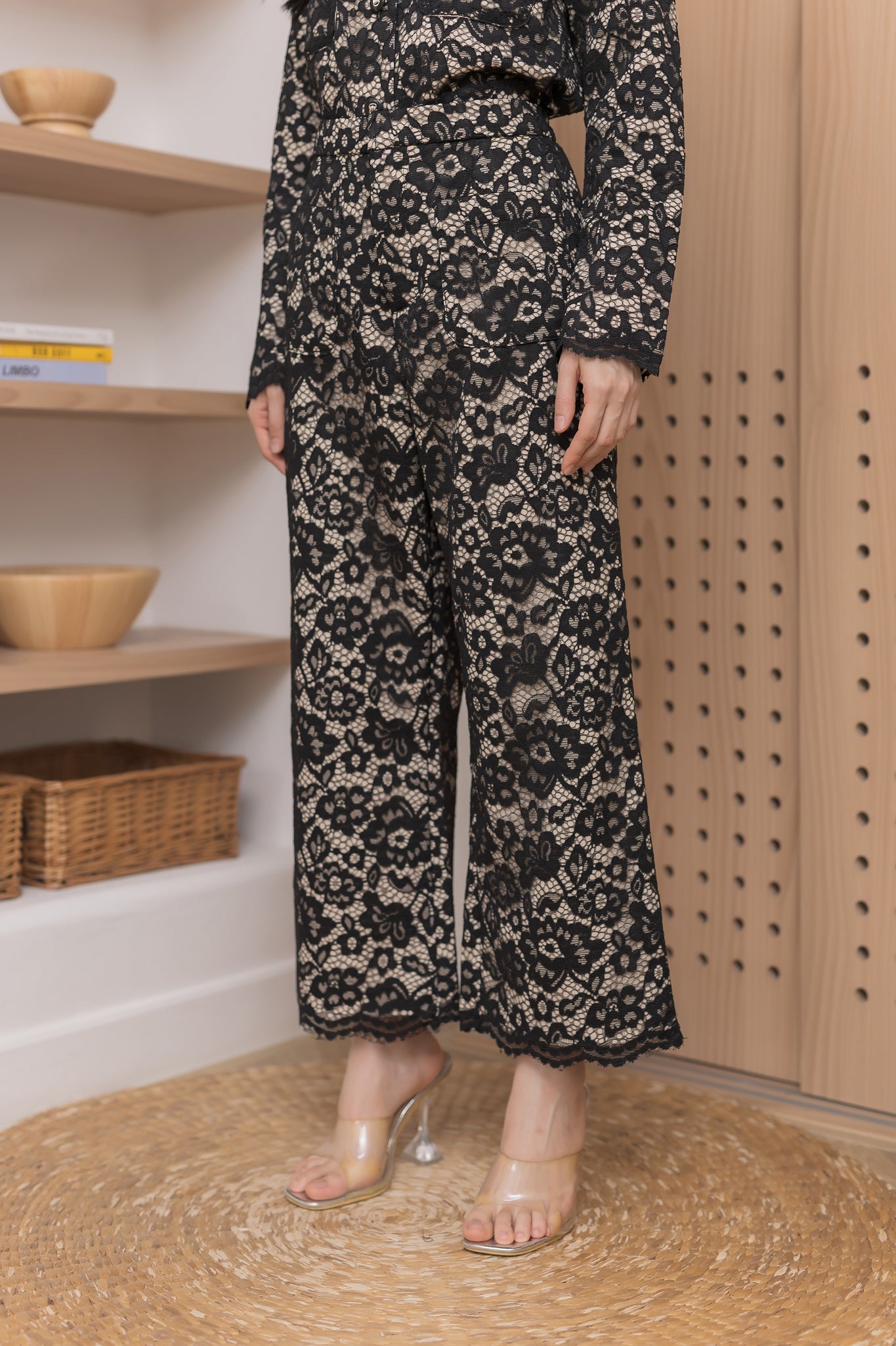 Elegant Lace Pants - SOUTH FABRIC