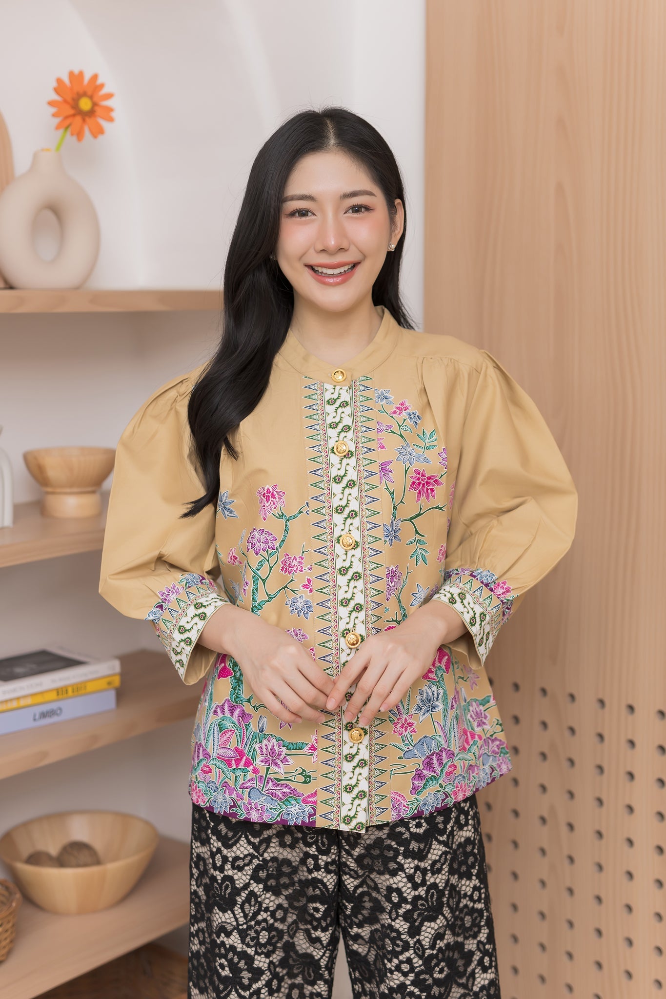 Elegant Lotus Ray Blouse - SOUTH FABRIC