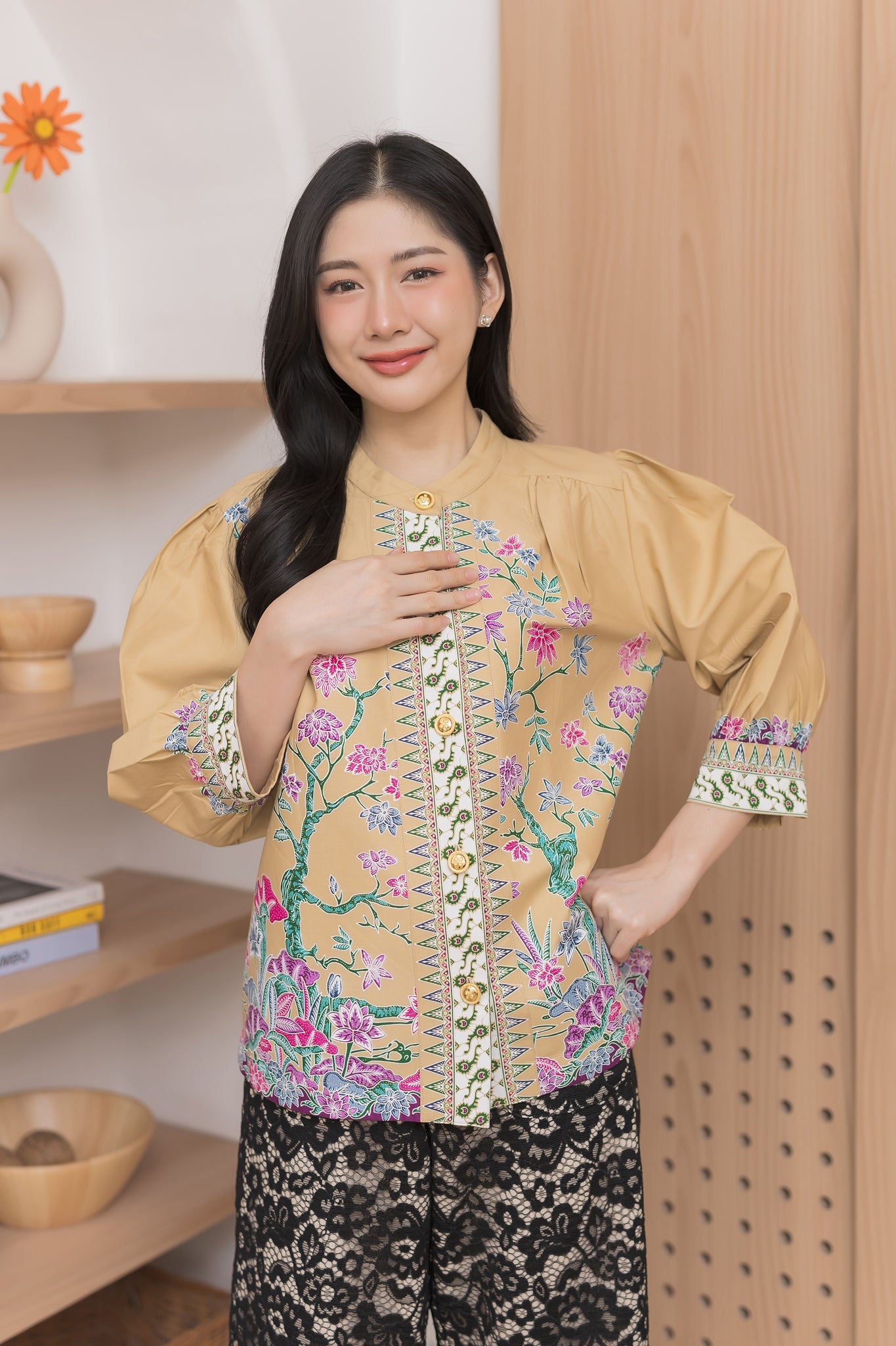 Elegant Lotus Ray Blouse - SOUTH FABRIC