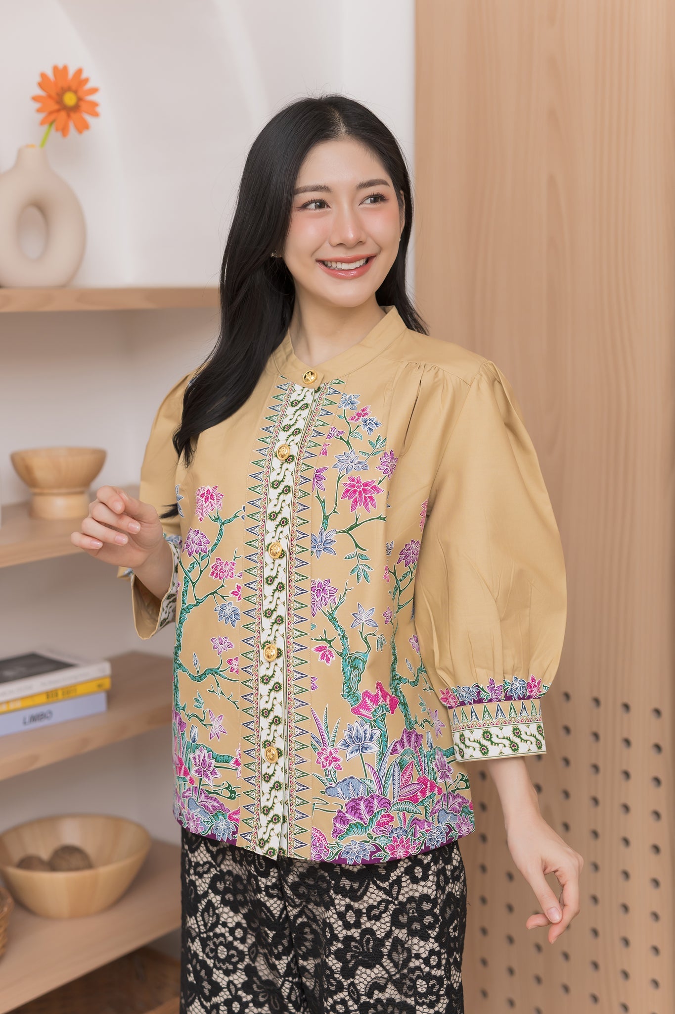 Elegant Lotus Ray Blouse - SOUTH FABRIC