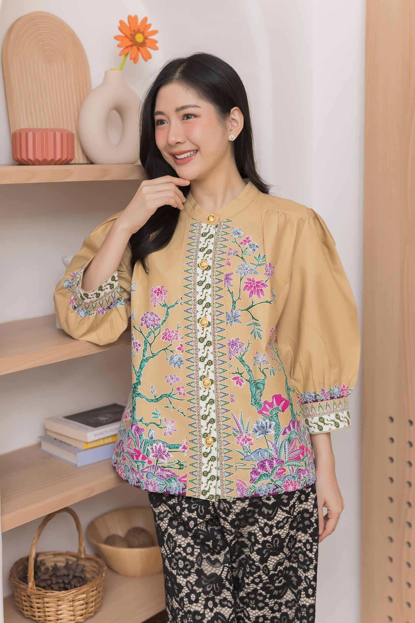 Elegant Lotus Ray Blouse - SOUTH FABRIC