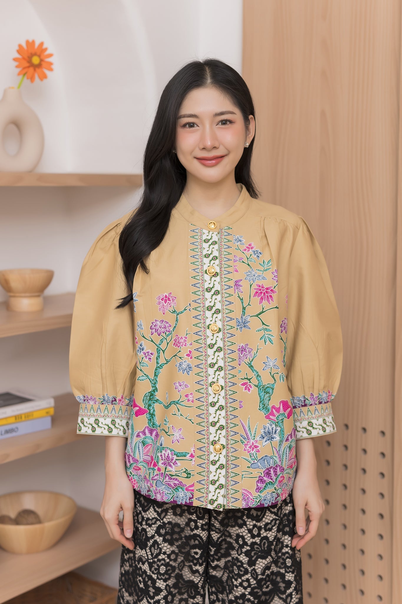 Elegant Lotus Ray Blouse - SOUTH FABRIC