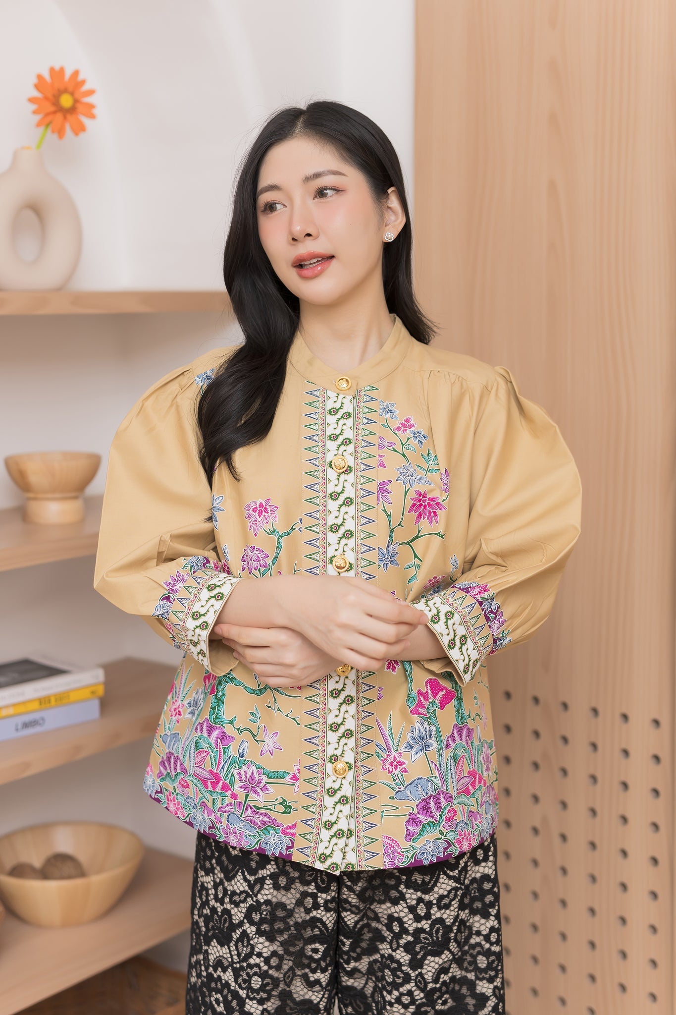 Elegant Lotus Ray Blouse - SOUTH FABRIC