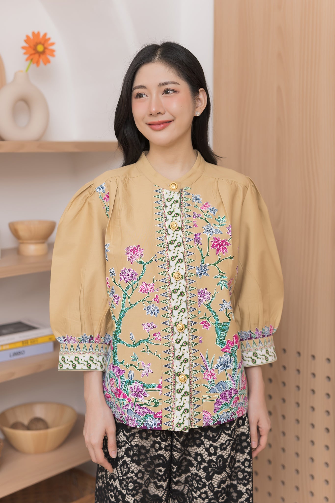 Elegant Lotus Ray Blouse - SOUTH FABRIC