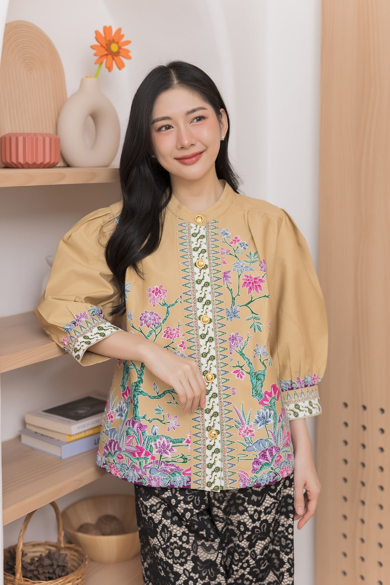 Elegant Lotus Ray Blouse - SOUTH FABRIC