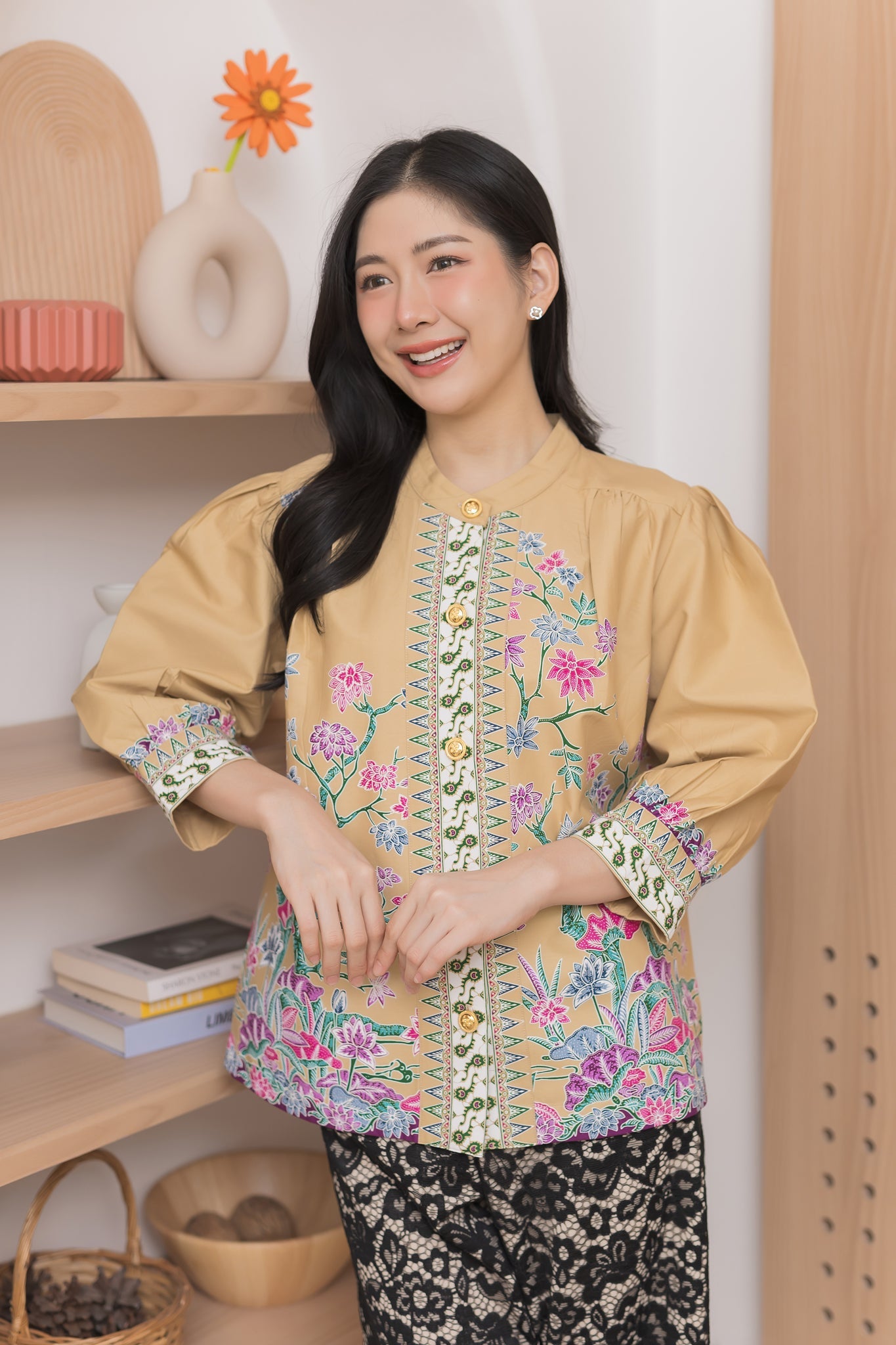 Elegant Lotus Ray Blouse - SOUTH FABRIC