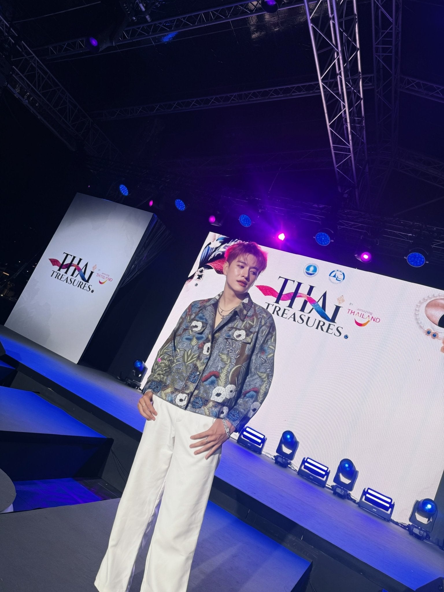 Forestias Batik Jacket - BALC