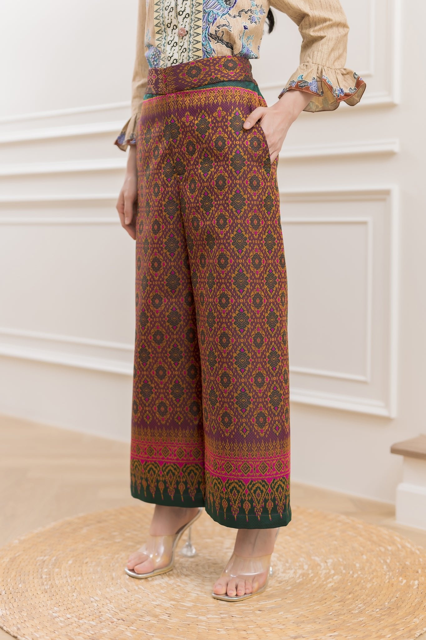 Mudmeekabmai Pants - SOUTH FABRIC