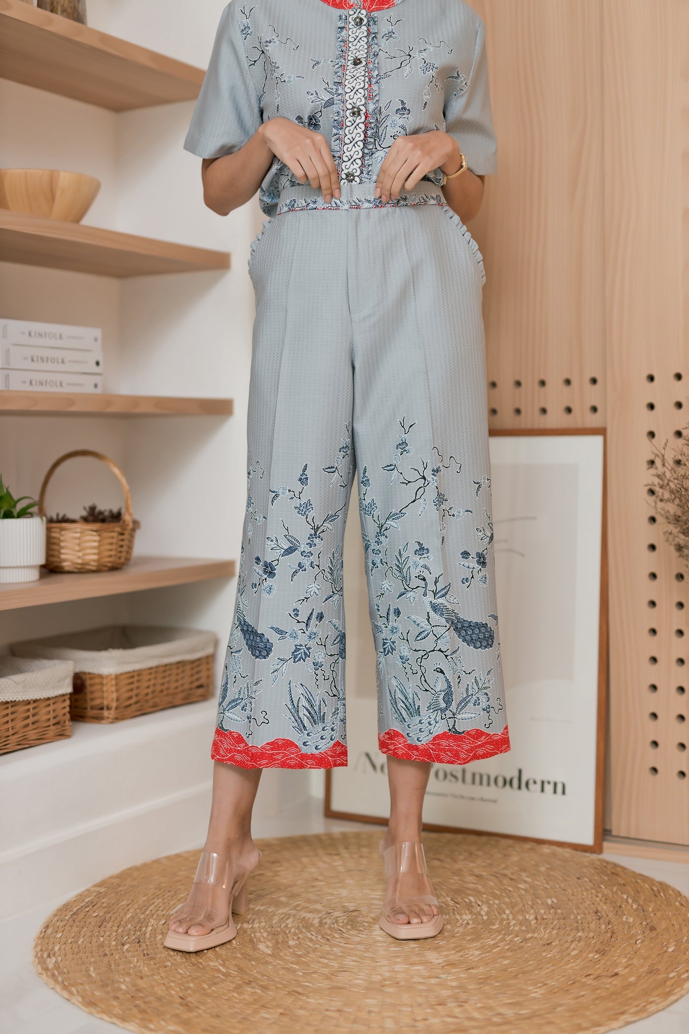 Peacock Gray Pants - KAMONMANEE