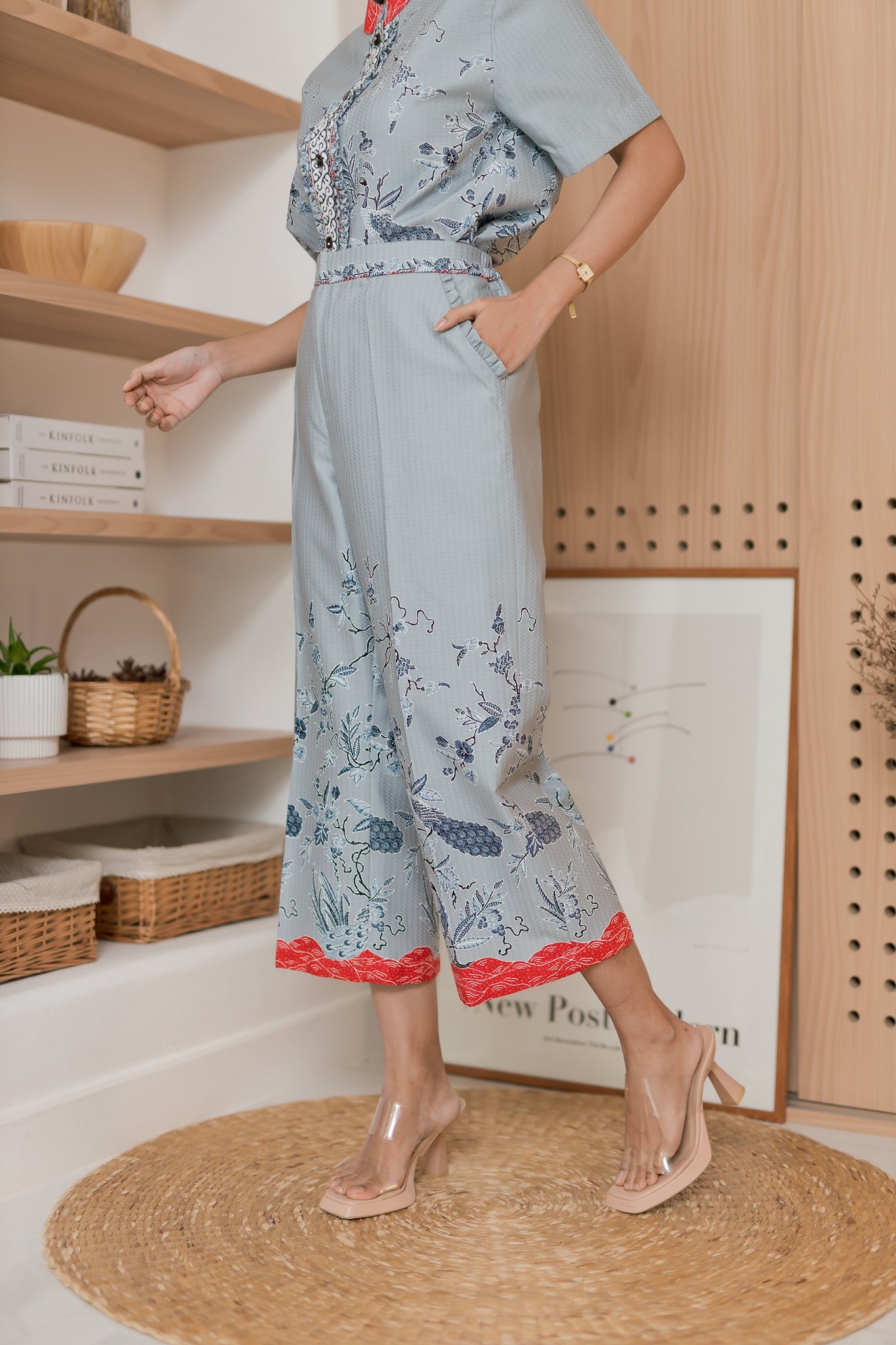 Peacock Gray Pants - KAMONMANEE