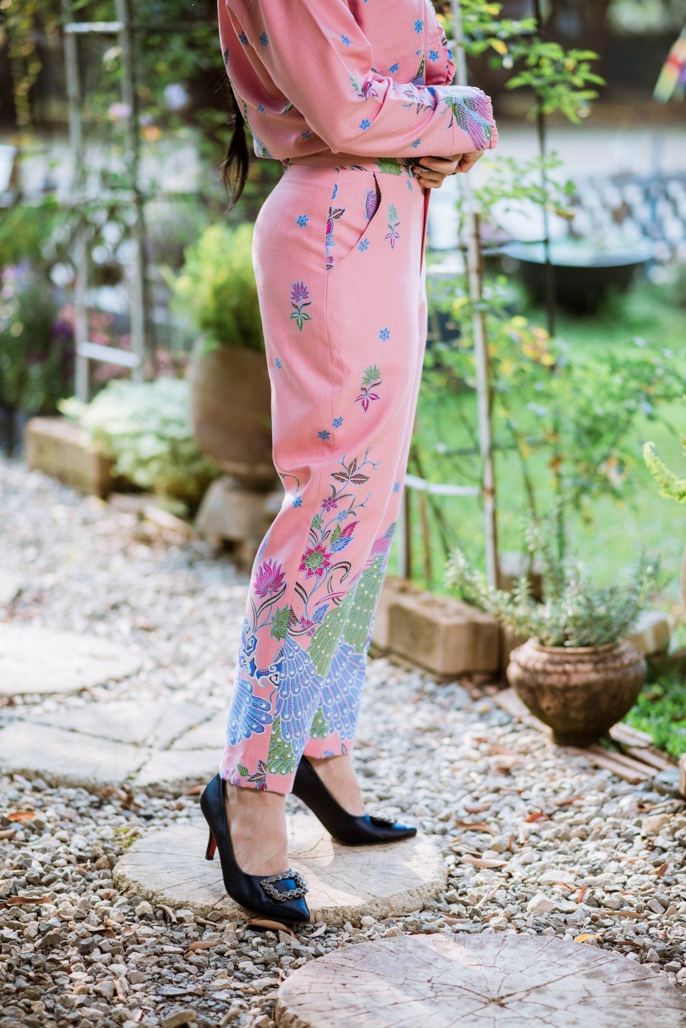 Peacock Pants - KAMONMANEE