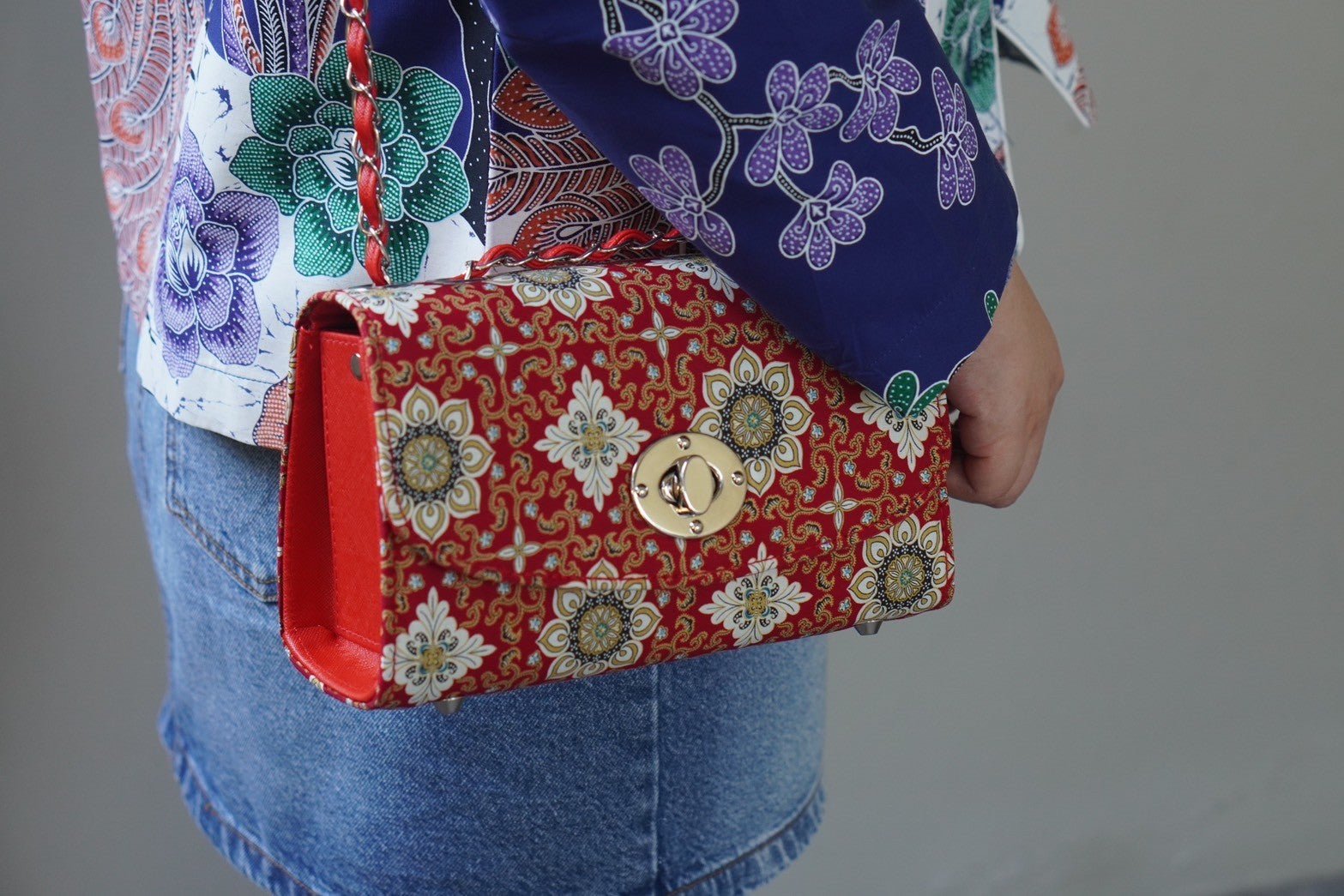 Red Ancient Batik Crossbody Bag - KAMONMANEE