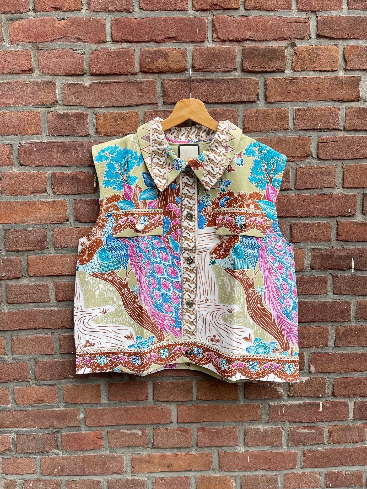 River Peacock Sleeveless Blouse - BALC