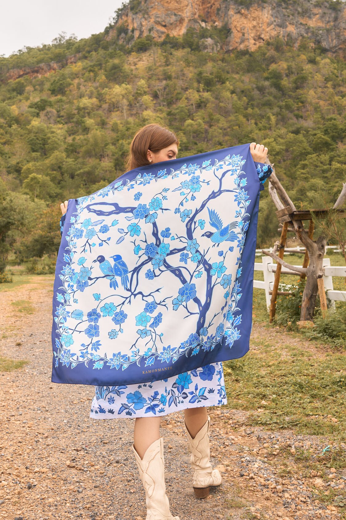 Scarf Oriental Blue 004 - KAMONMANEE