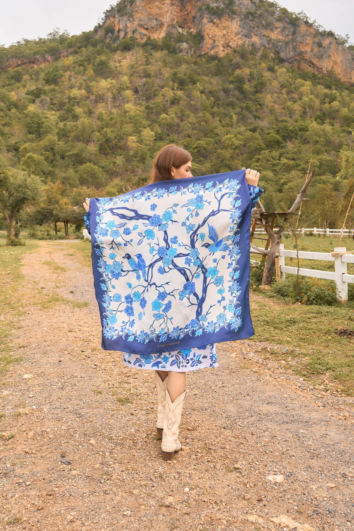 Scarf Oriental Blue 004 - KAMONMANEE