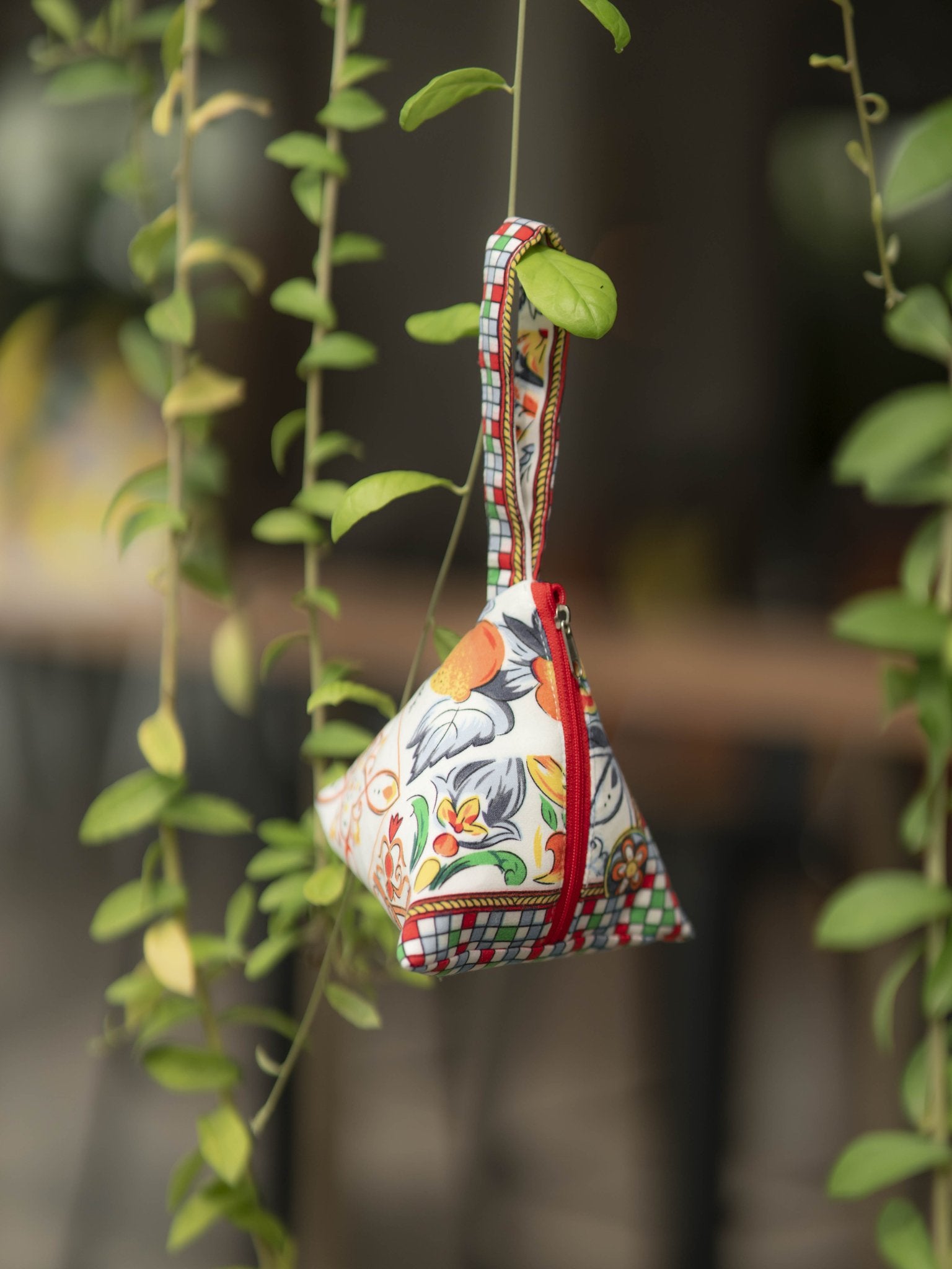Shino Portuguese Tiles Purse - KAMONMANEE