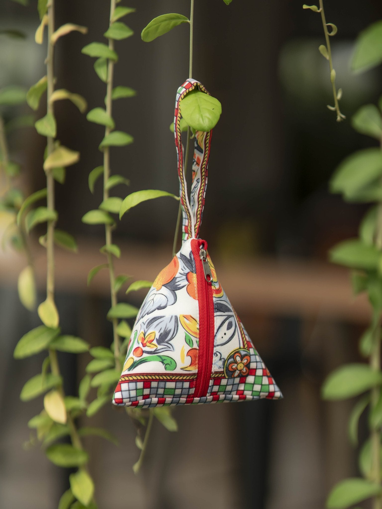 Shino Portuguese Tiles Purse - KAMONMANEE