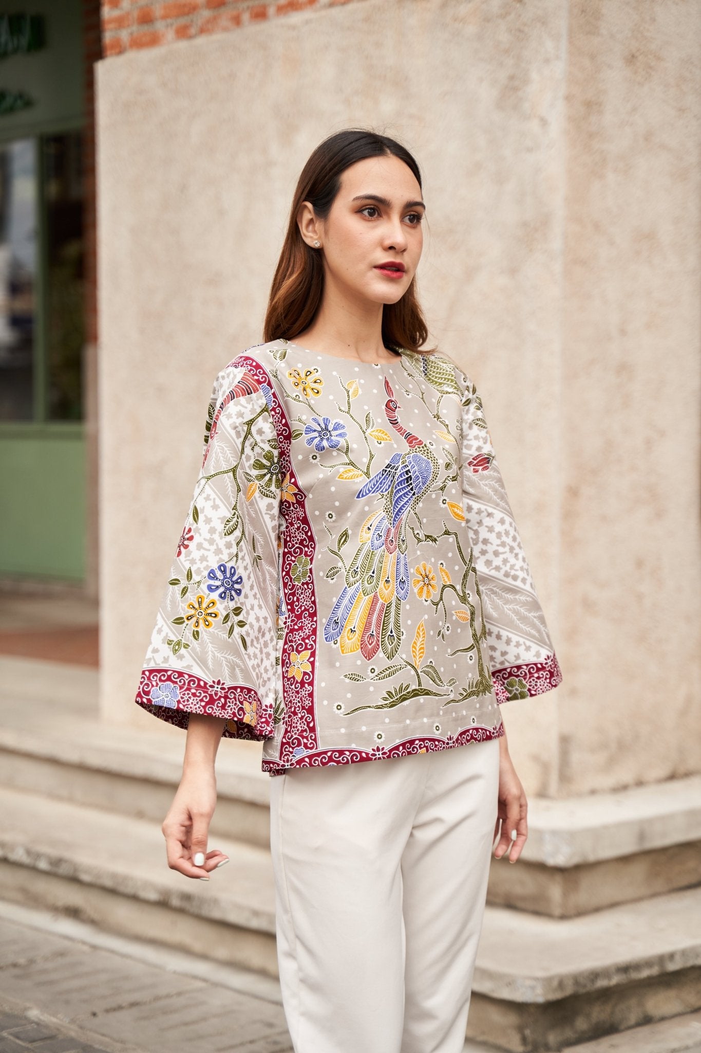 Snow Peafowl Blouse - SOUTH FABRIC