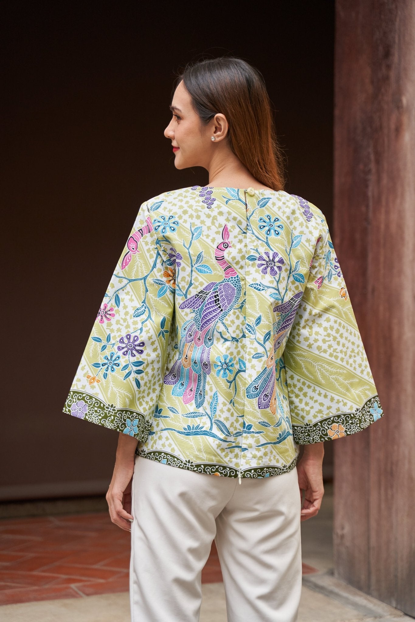 Snow Peafowl Blouse - SOUTH FABRIC