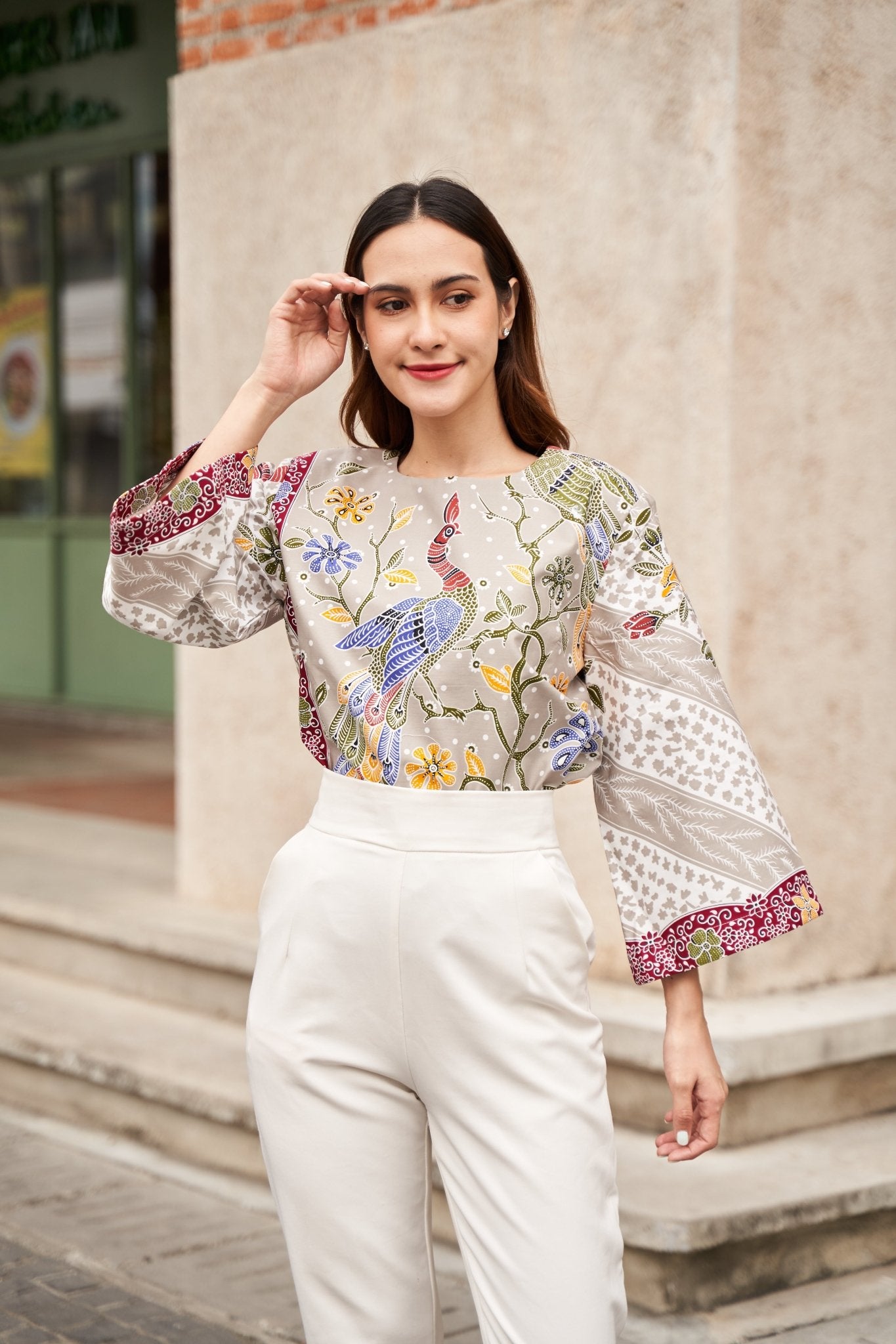Snow Peafowl Blouse - SOUTH FABRIC