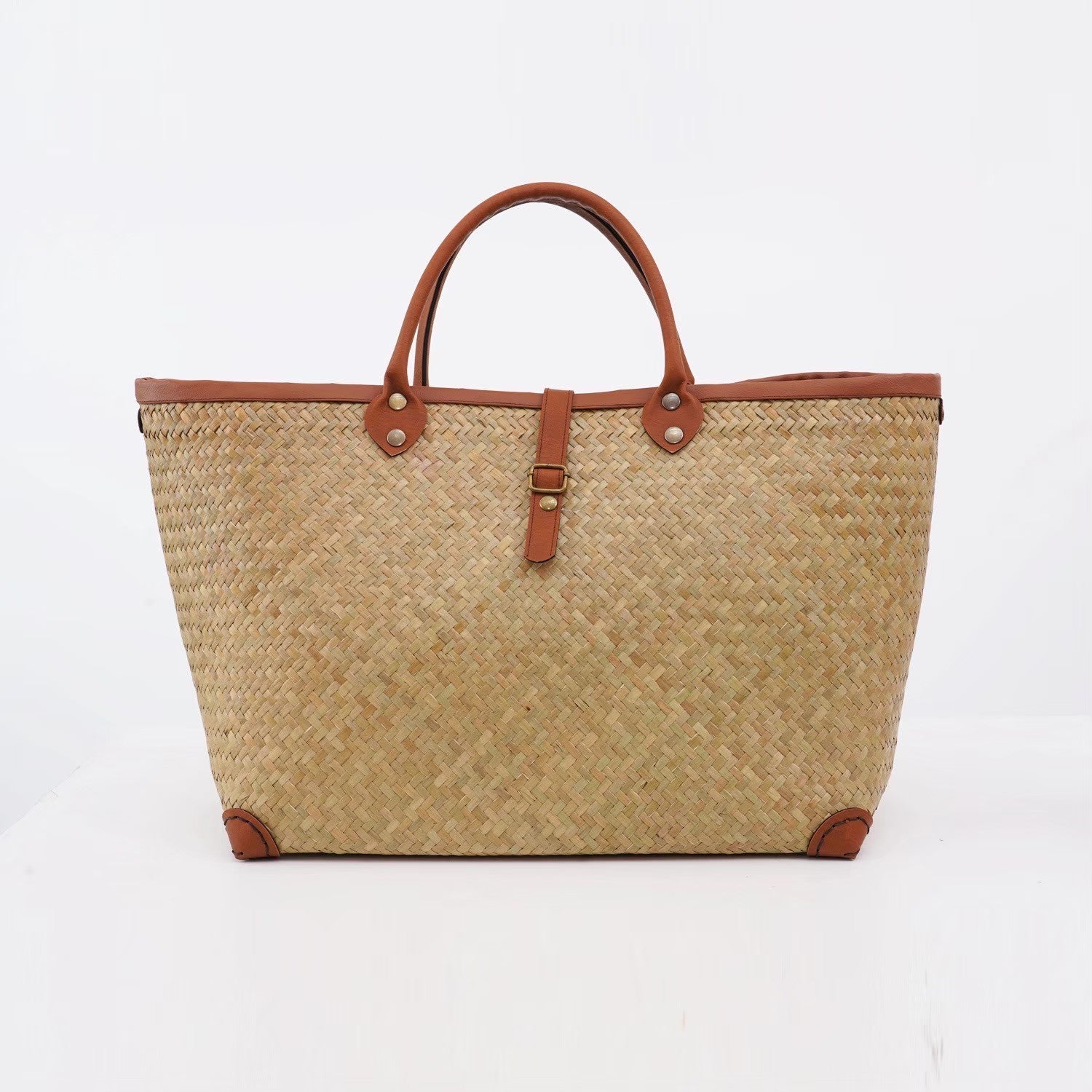 Thale Noi Krajood Handbag - KAMONMANEE