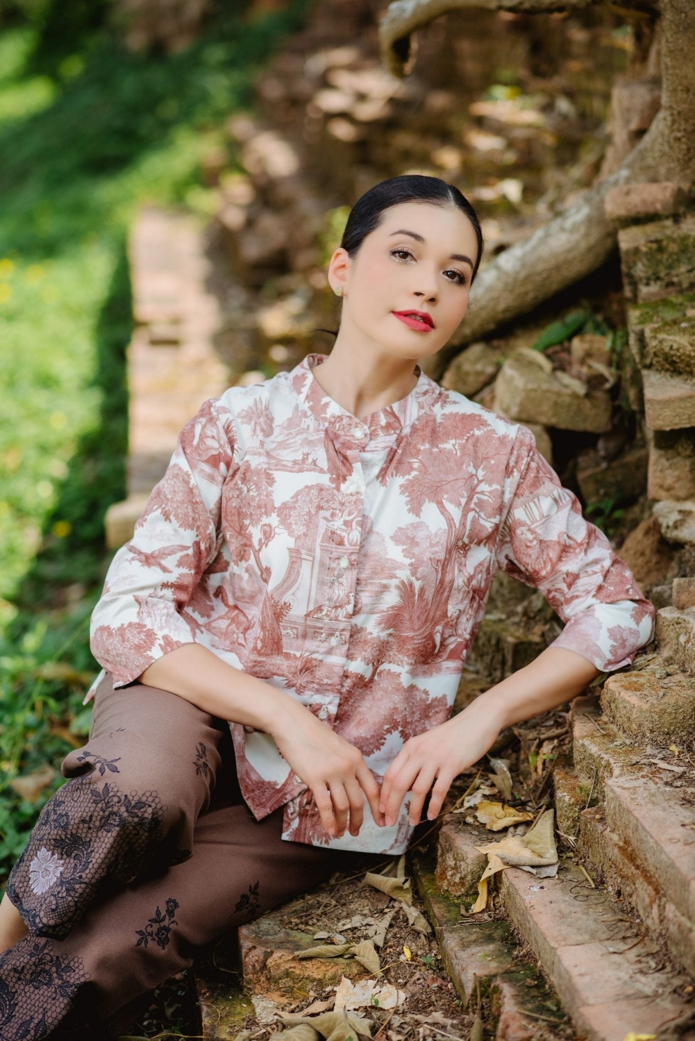 Wildlife Blouse - THE MUSEUM