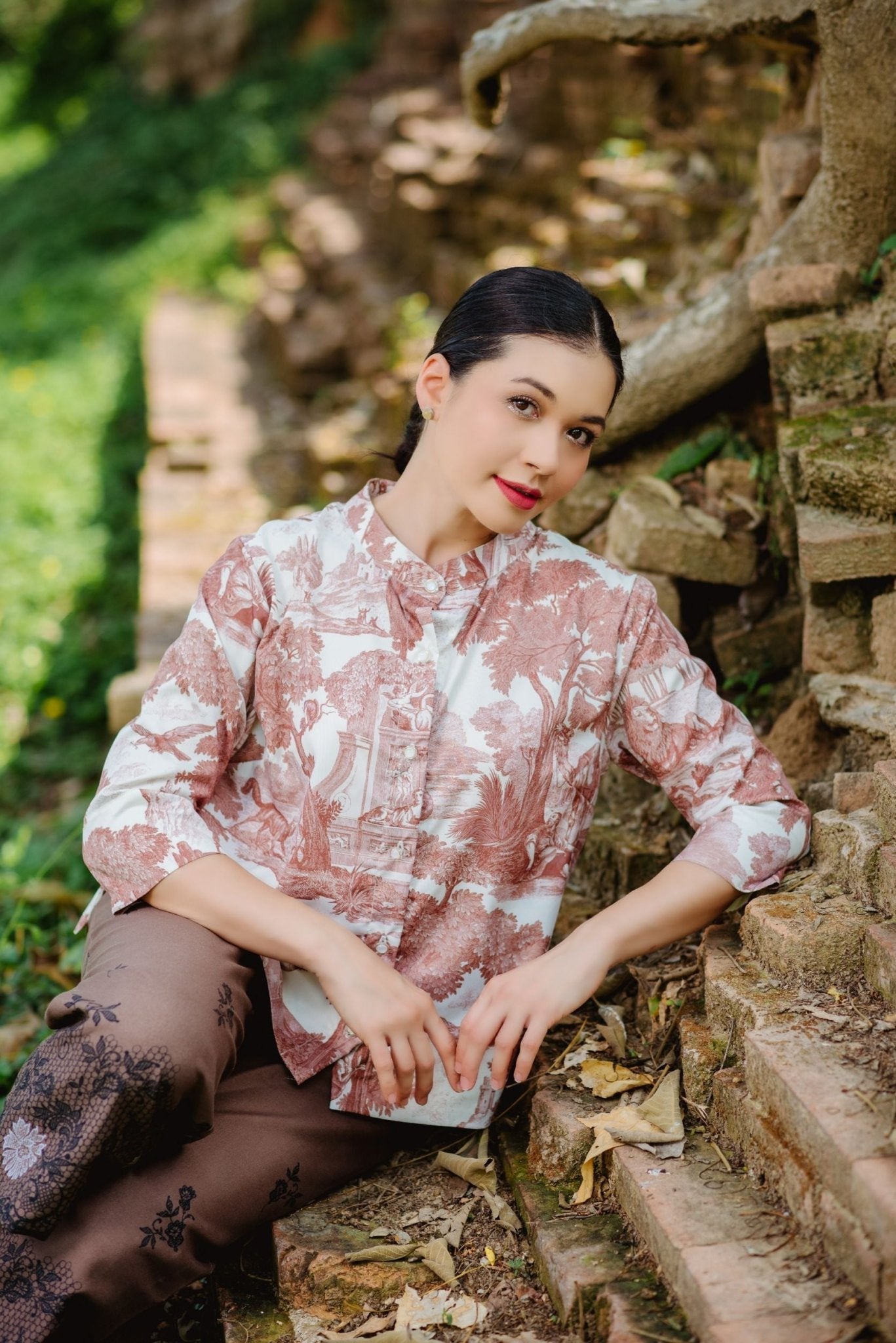 Wildlife Blouse - THE MUSEUM